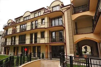 Secret Garden Apartment *